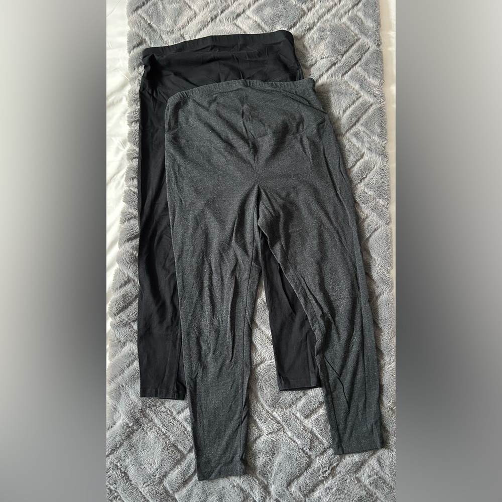 Two pairs Old Navy Maternity leggings mid/full panel EUC